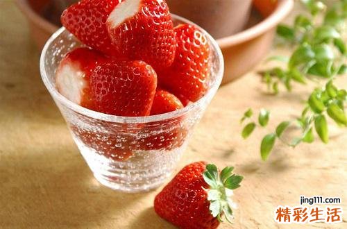 吃草莓解酒吗 解酒吃什么水果