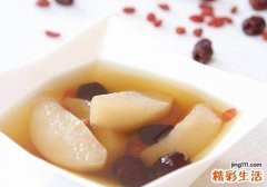 冰糖雪梨红枣枸杞可以一起炖吗 冰糖雪梨红枣枸杞的好处