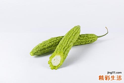 苦瓜和香蕉能一起吃吗 苦瓜香蕉怎么做