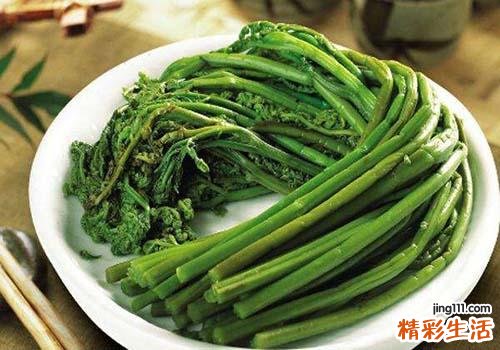 蕨菜有什么营养价值呢 蕨菜吃了有什么功效