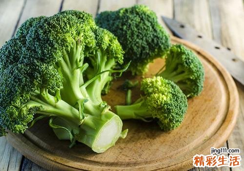 吃西兰花有什么好处 西兰花和西红柿一起吃的好处