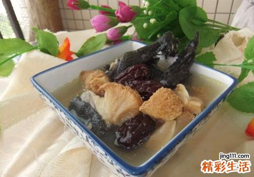猴头菇炖乌鸡