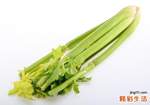 吃芹菜脸上会长斑吗