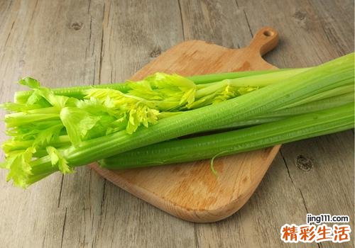 西芹和芹菜的区别 你还傻傻分不清芹菜和西芹吗