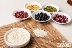 紫菜包饭的做法和材料 紫菜包饭怎么卷