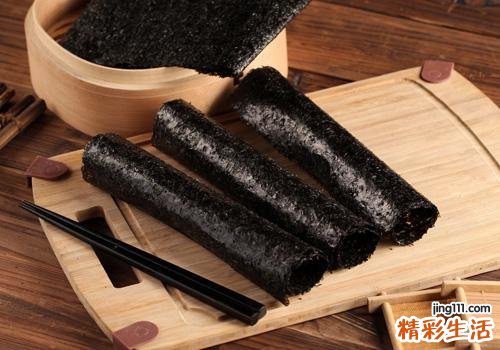 紫菜用开水烫可以吃吗 懒人必学：紫菜这样做就可以吃了