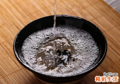 喝白酒吃海带有什么危害 揭开：白酒和海带一起吃的谎言！