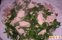 韭菜炖豆腐