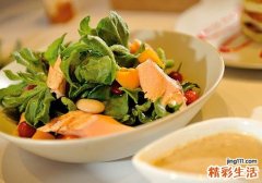 三文鱼可以和菠菜一起吃吗 三文鱼和菠菜一起吃的好处