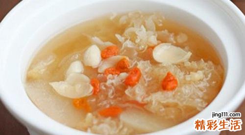 银耳和百合能一起煮吗 银耳和百合一起吃的好处