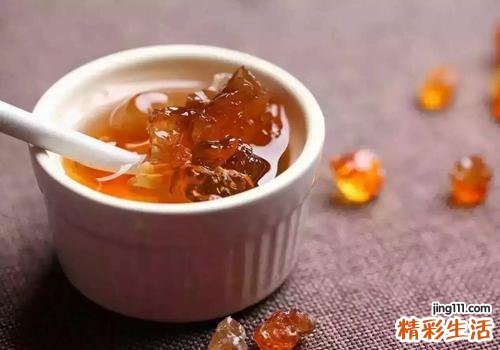 银耳蜂蜜能一起吃吗 银耳蜂蜜一起吃的好处