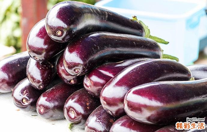 茄子能和榴莲一起吃吗 茄子和榴莲同吃有什么好处