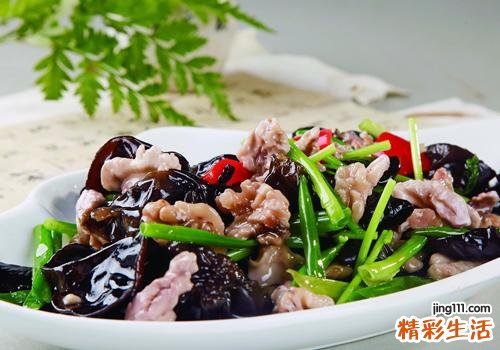 吃了木耳胃难受怎么办 吃完木耳胃疼怎么回事
