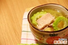 苦瓜排骨汤