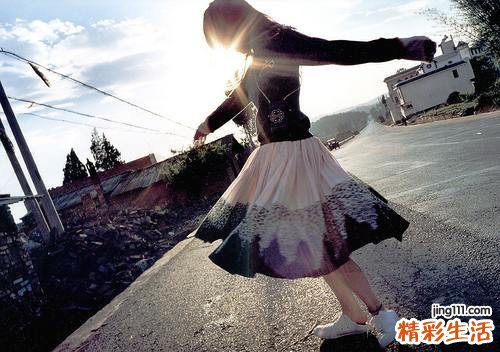 【如何拥有亮白肌肤】皮肤白皙不是梦