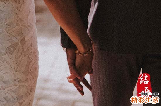 结婚当天准备什么红包 不宜过大过小