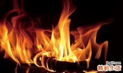 嘴唇上长泡上火怎么办 清热降火的好方法推荐！