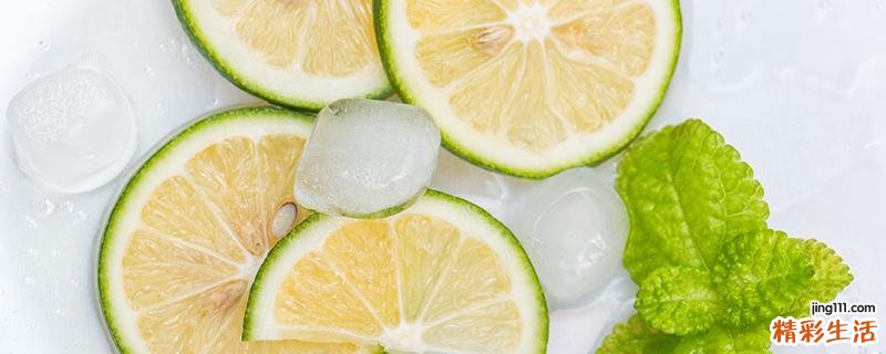 柠檬片泡水可以降火吗 柠檬片泡水用鲜柠檬好还是干柠檬好呢