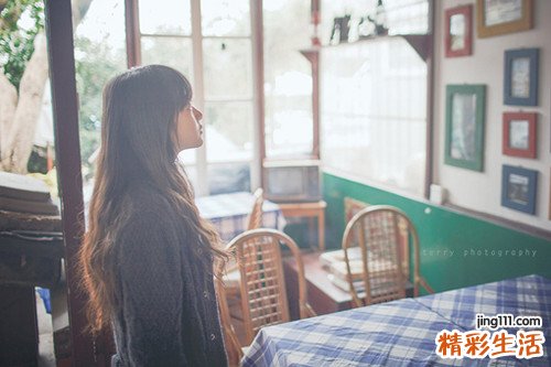 2 曲枝假蓝
