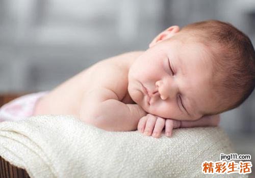 婴儿长青春痘怎么回事 新生儿痤疮怎么护理