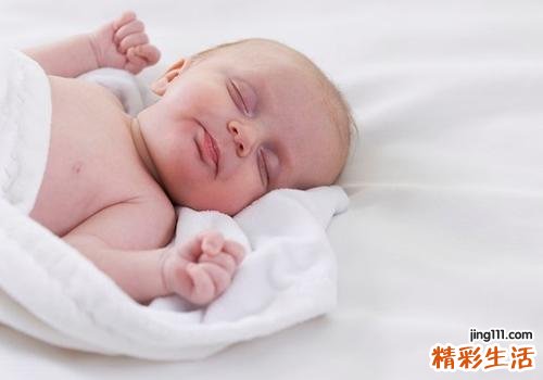 宝宝长痱子用什么洗澡 宝宝长痱子可以用金银花洗澡吗