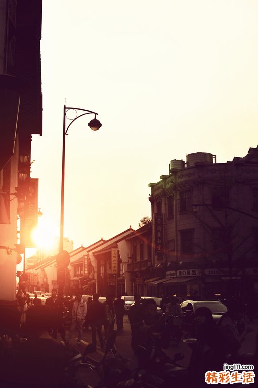 伴有生动鲜明的恐怖性幻视是怎么回事？