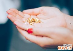 指甲变厚变黄是灰指甲吗 厚甲症与灰指甲的区别