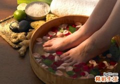 泡脚泡的全身冒汗好不好 泡脚出汗部位预示你的健康状况