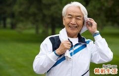 老年人爱出汗是怎么回事