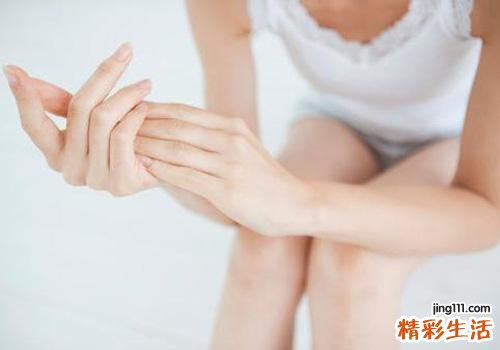 白带发黄是怎么回事 女人一定要了解