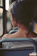 【年轻就出现抬头纹怎么办】抬头纹去除方法
