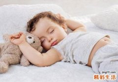 孩子几岁自己睡比较好