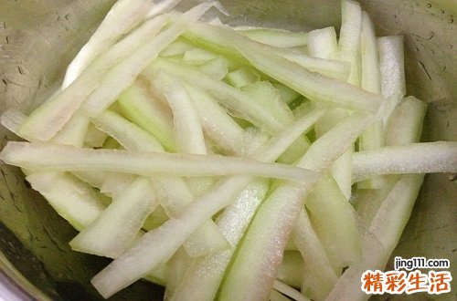 西瓜皮的功效与作用及食用方法