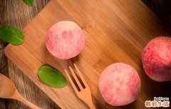 水蜜桃可以每天都吃吗 吃多了水蜜桃会上火吗