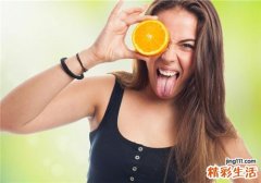 白色提子吃多了会上火吗 提子的功效有哪些