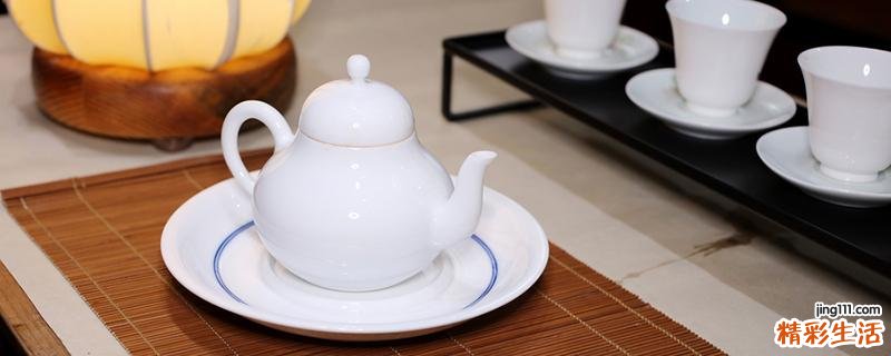 雪梨菊花茶喝了有什么好处 菊花雪梨茶有什么禁忌