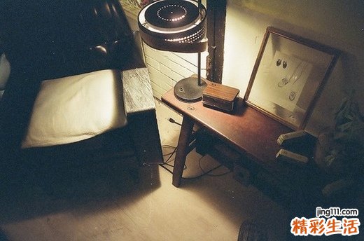 【怎样去眼袋最有效】简单有效去眼袋方法