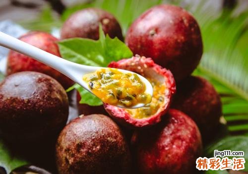 多吃百香果可以丰胸吗 百香果和什么搭配泡水