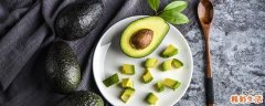 牛油果为什么有黑线 牛油果切开有黑斑还能吃吗