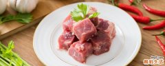 牛肉和橘子可以一块儿吃吗 吃牛肉时配着什么吃比较好