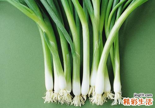 吃大葱有什么好处 现在知道还不晚