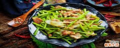 蒜苗和什么不能一起吃 蒜苗搭配什么炒菜好吃