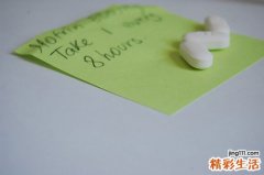 老人吞热食 牙齿入食道
