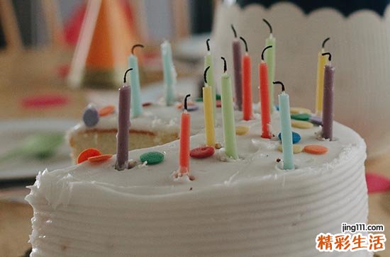 儿子18岁生日发朋友圈的精美句子 妈妈祝儿子生日简单说说