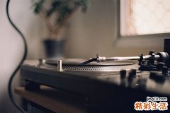 教你3个步骤 打造冬日娇柔双唇