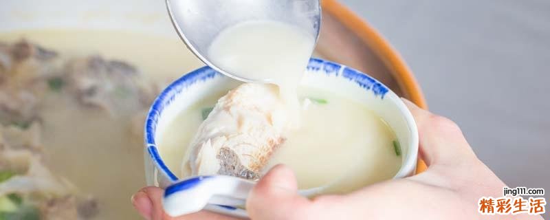 鱼头豆腐汤里面可以放菠菜吗 鱼头豆腐汤里面还可以放什么