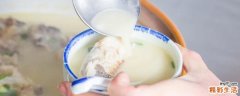 鱼头豆腐汤可以放香菜吗 鱼头豆腐汤鱼要腌制吗