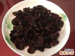 泡木耳用冷水还是热水