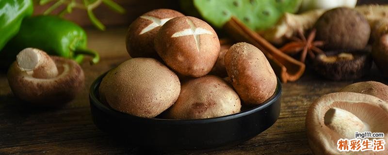 菌类不能和茄子一起吃吗 香菇炒茄子会不会中毒