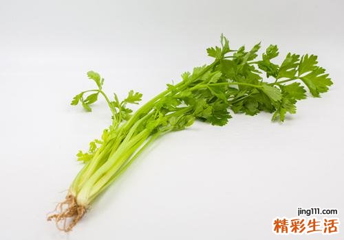 经常用眼睛吃什么好 这5种食物是眼睛保护神